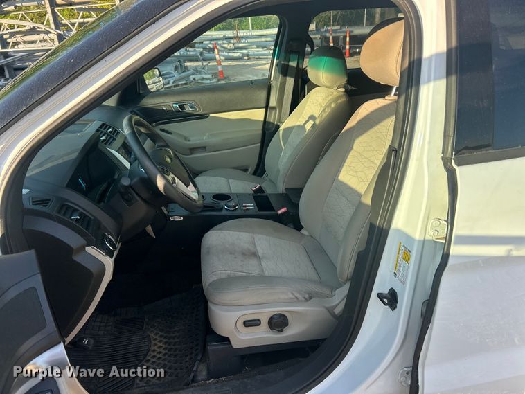 image for item ET3287 2015 Ford Explorer SUV