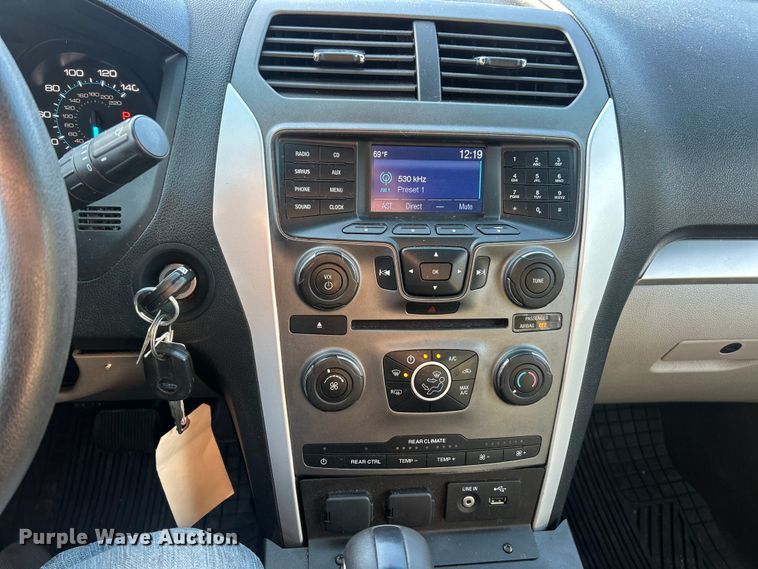 image for item ET3287 2015 Ford Explorer SUV