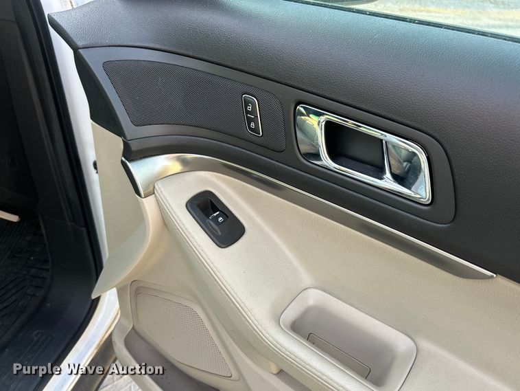 image for item ET3287 2015 Ford Explorer SUV