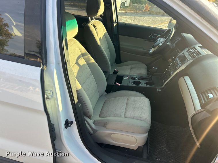 image for item ET3287 2015 Ford Explorer SUV