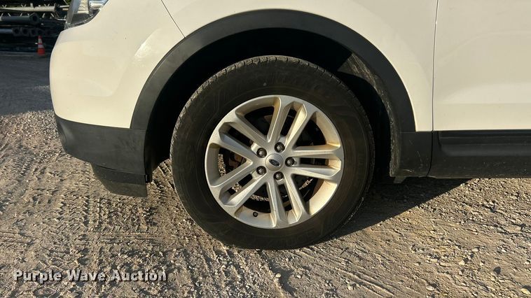 image for item ET3287 2015 Ford Explorer SUV