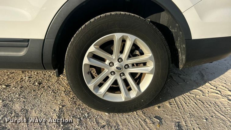 image for item ET3287 2015 Ford Explorer SUV