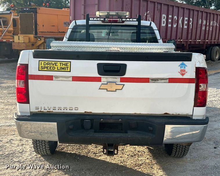 image for item ET3288 2008 Chevrolet Silverado 1500 pickup truck