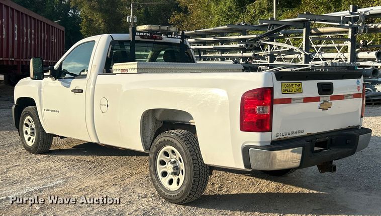 image for item ET3288 2008 Chevrolet Silverado 1500 pickup truck