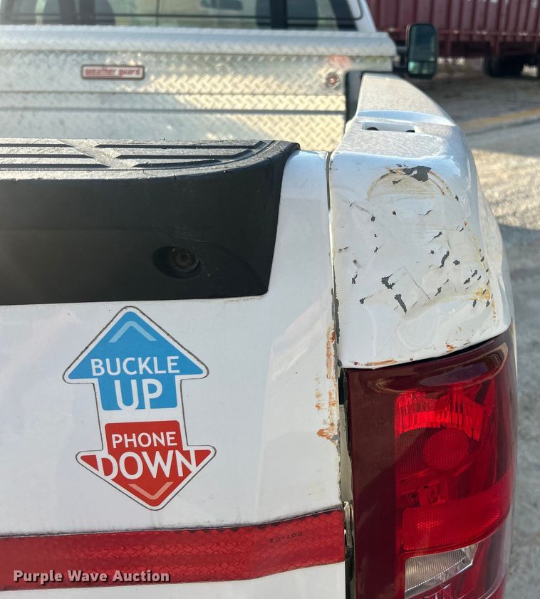 image for item ET3288 2008 Chevrolet Silverado 1500 pickup truck