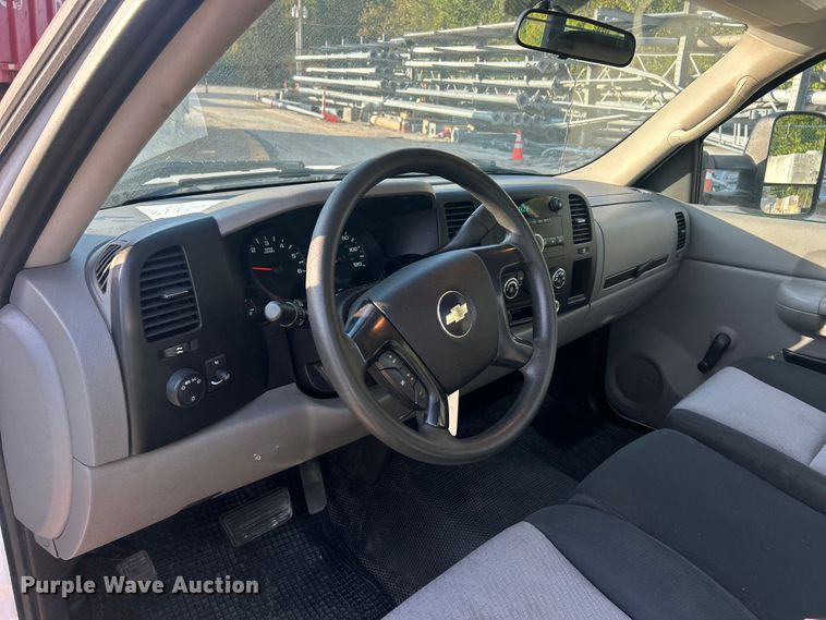 image for item ET3288 2008 Chevrolet Silverado 1500 pickup truck