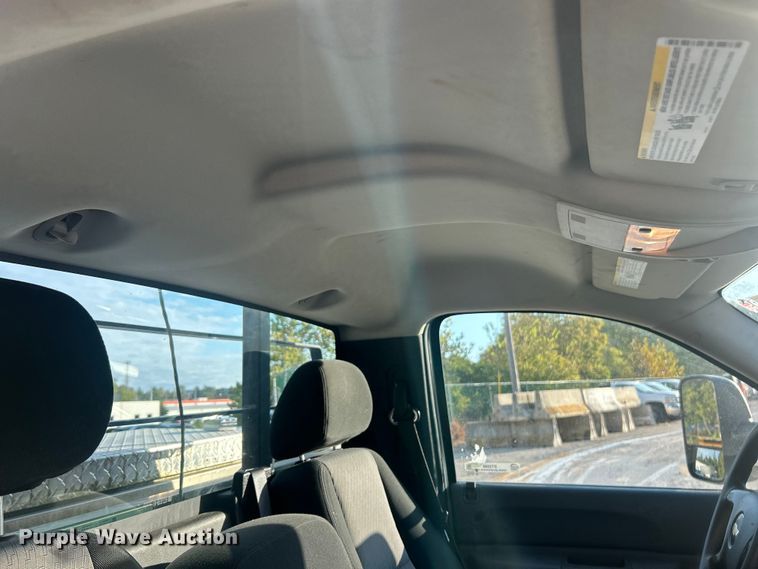 image for item ET3288 2008 Chevrolet Silverado 1500 pickup truck