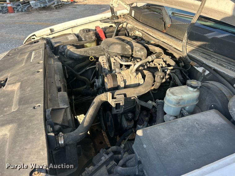 image for item ET3288 2008 Chevrolet Silverado 1500 pickup truck