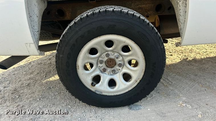 image for item ET3288 2008 Chevrolet Silverado 1500 pickup truck