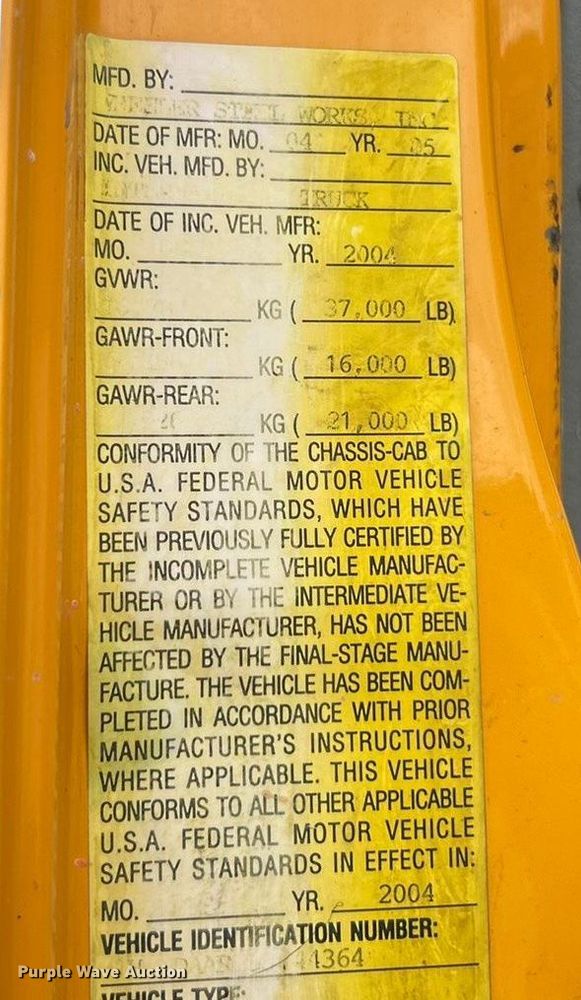 image for item ET3289 2005 International 7400 flatbed truck