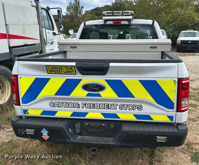 image for item ET3290 2015 Ford F150 XL SuperCab pickup truck