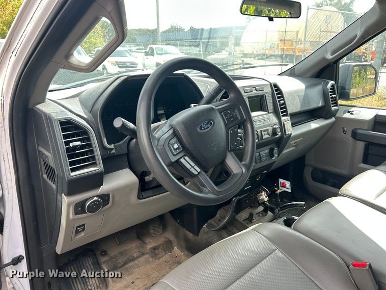 image for item ET3290 2015 Ford F150 XL SuperCab pickup truck