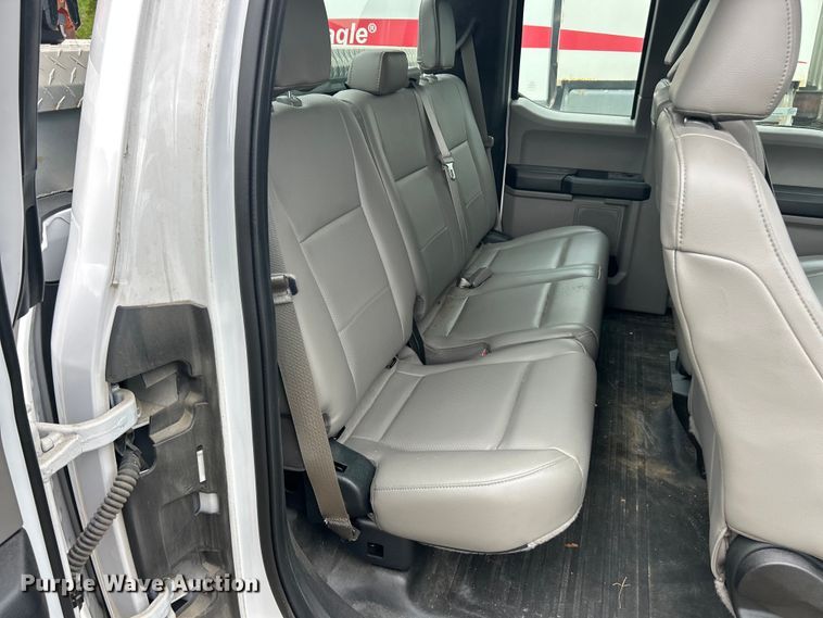 image for item ET3290 2015 Ford F150 XL SuperCab pickup truck