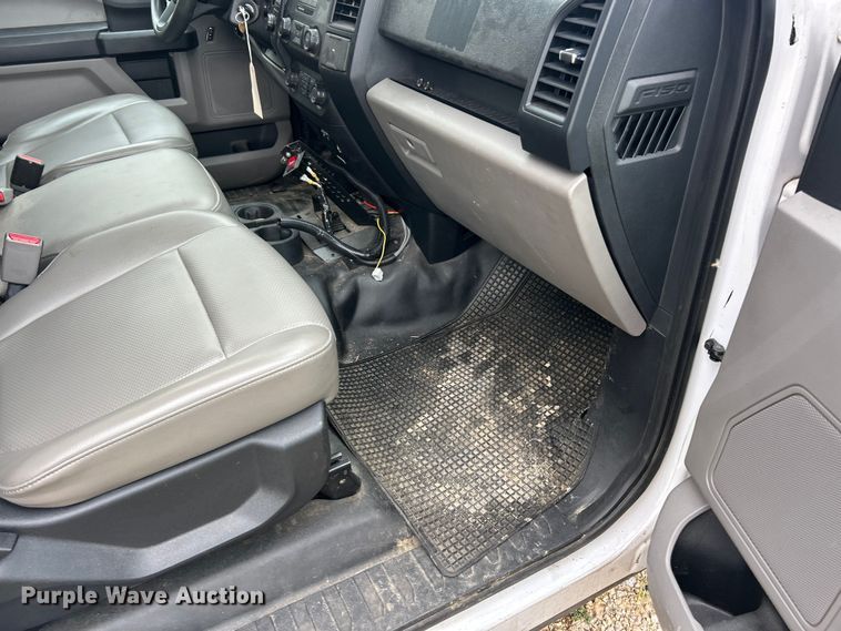 image for item ET3290 2015 Ford F150 XL SuperCab pickup truck