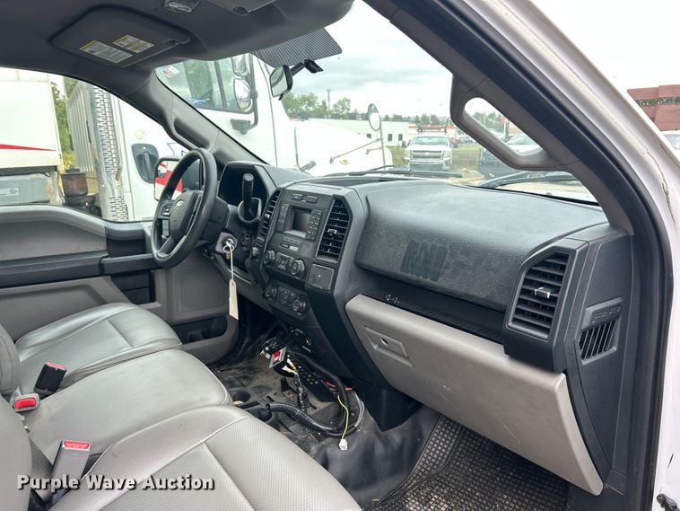 image for item ET3290 2015 Ford F150 XL SuperCab pickup truck