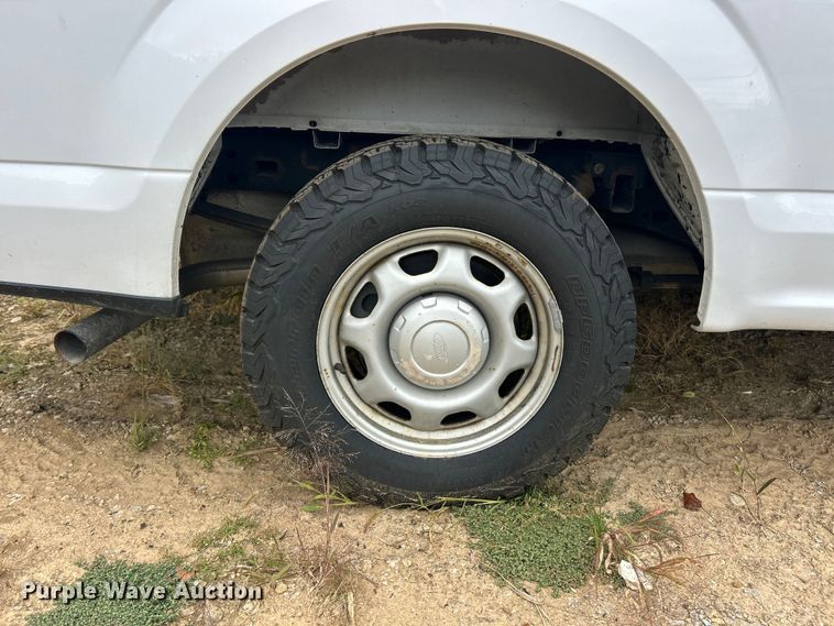 image for item ET3290 2015 Ford F150 XL SuperCab pickup truck