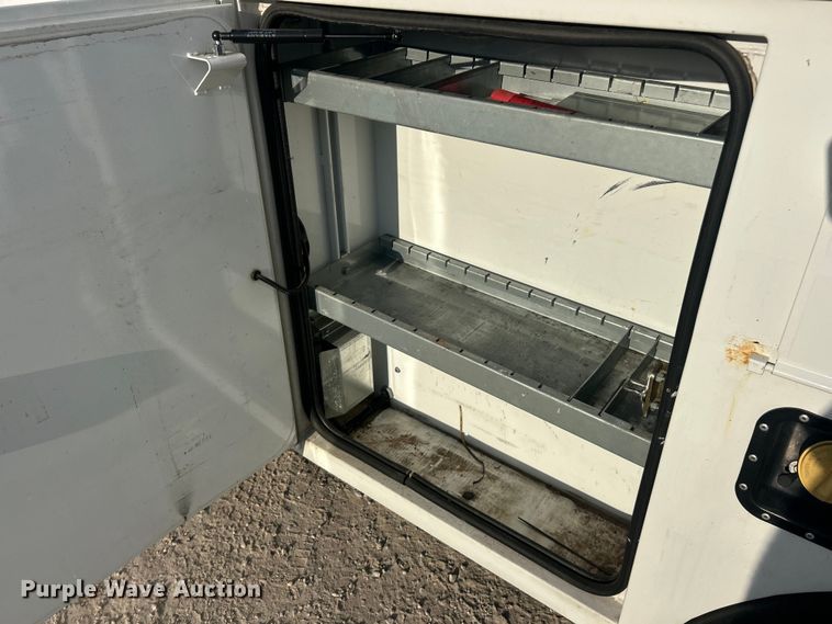 image for item ET3291 2020 Ford F350 Super Duty SuperCab utility bed pickup truck