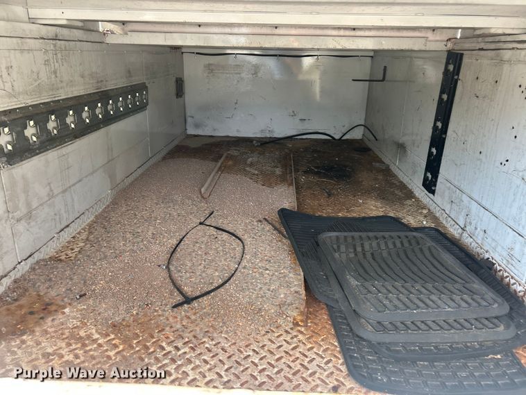 image for item ET3291 2020 Ford F350 Super Duty SuperCab utility bed pickup truck