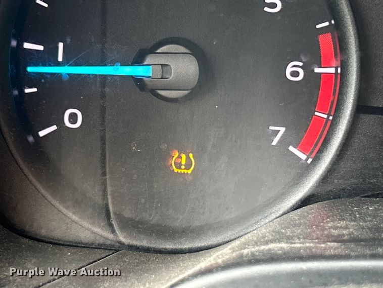 image for item ET3291 2020 Ford F350 Super Duty SuperCab utility bed pickup truck