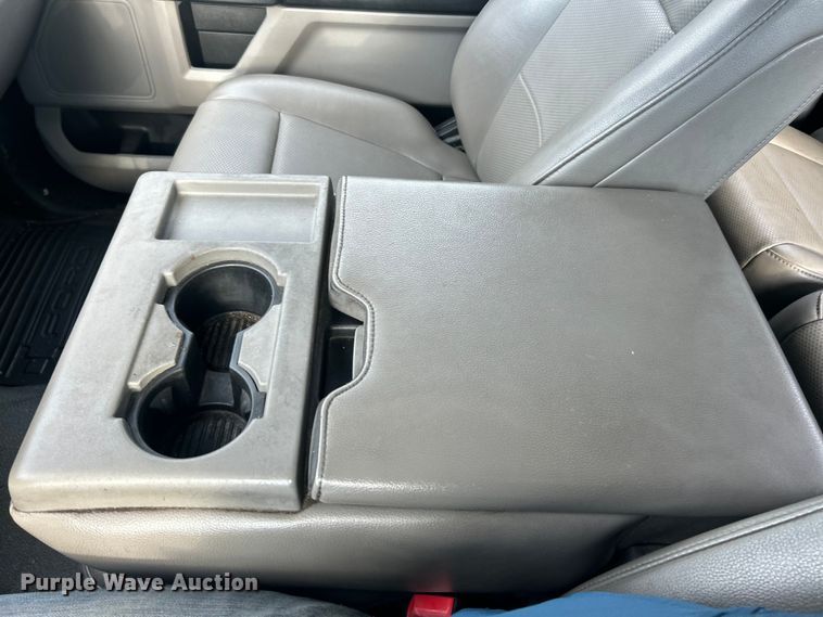 image for item ET3291 2020 Ford F350 Super Duty SuperCab utility bed pickup truck