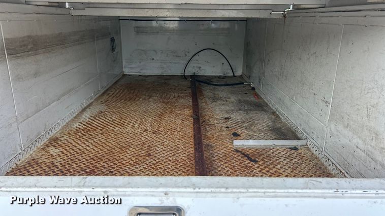 image for item ET3292 2020 Ford F350 Super Duty SuperCab utility bed pickup truck