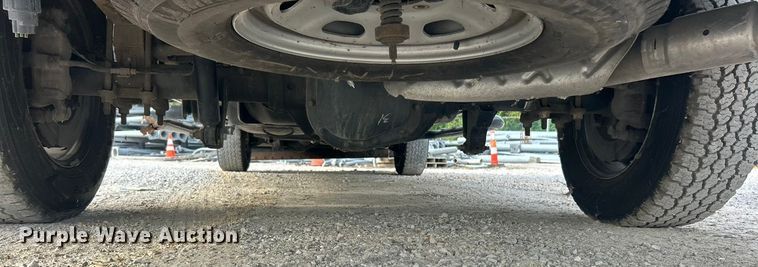 image for item ET3292 2020 Ford F350 Super Duty SuperCab utility bed pickup truck