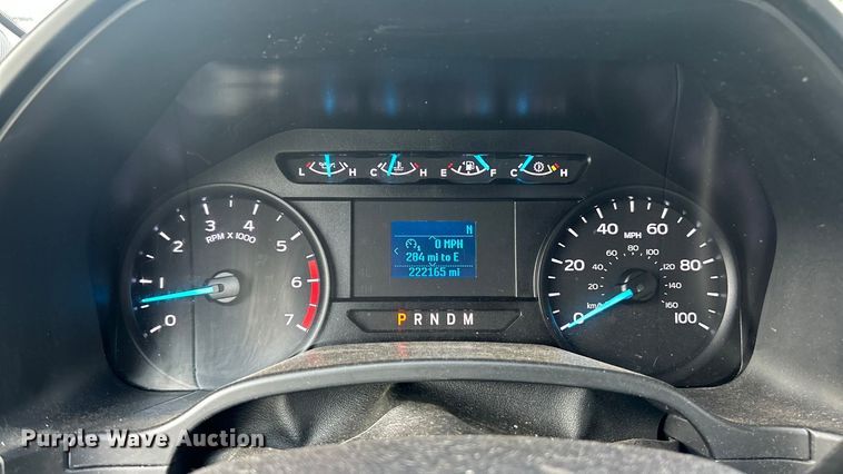 image for item ET3292 2020 Ford F350 Super Duty SuperCab utility bed pickup truck