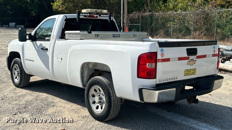 image for item ET3293 2008 Chevrolet Silverado 1500 pickup truck