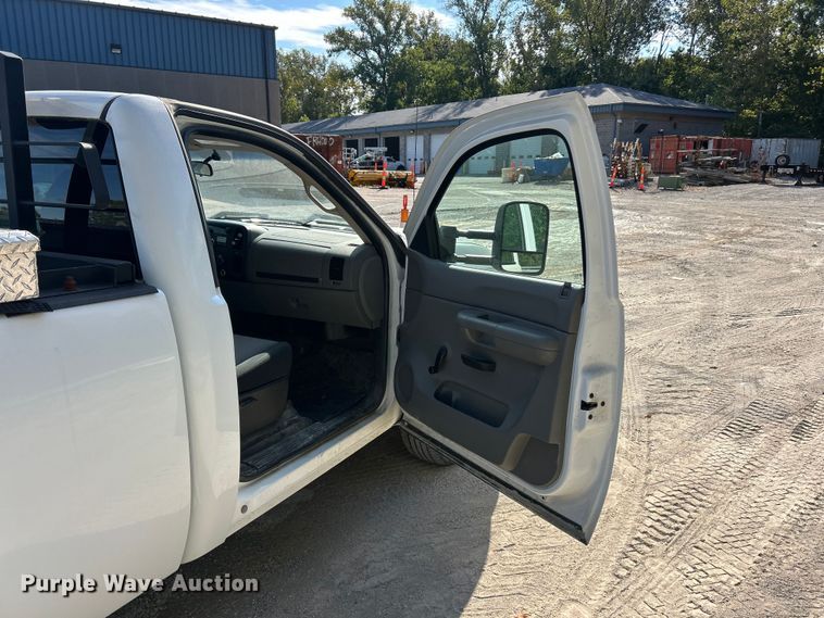 image for item ET3293 2008 Chevrolet Silverado 1500 pickup truck