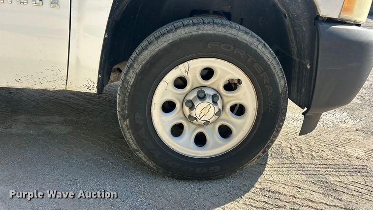 image for item ET3293 2008 Chevrolet Silverado 1500 pickup truck