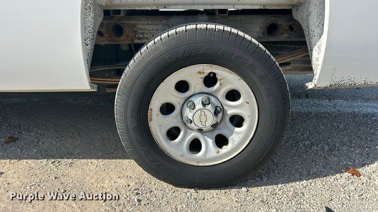 image for item ET3293 2008 Chevrolet Silverado 1500 pickup truck