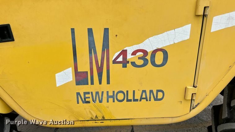image for item ET3294 2000 New Holland LM430 telehandler