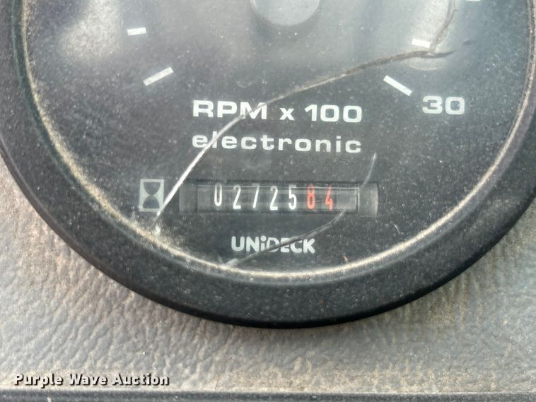 image for item ET3294 2000 New Holland LM430 telehandler