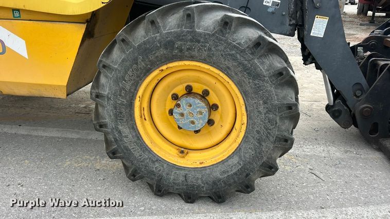 image for item ET3294 2000 New Holland LM430 telehandler