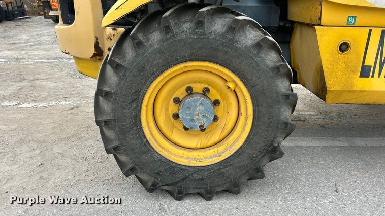 image for item ET3294 2000 New Holland LM430 telehandler