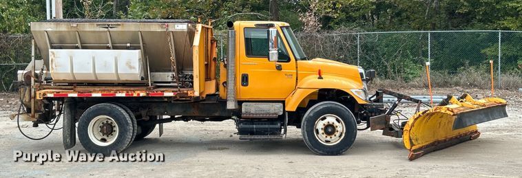 image for item ET3295 2006 International SA525 dump flatbed truck