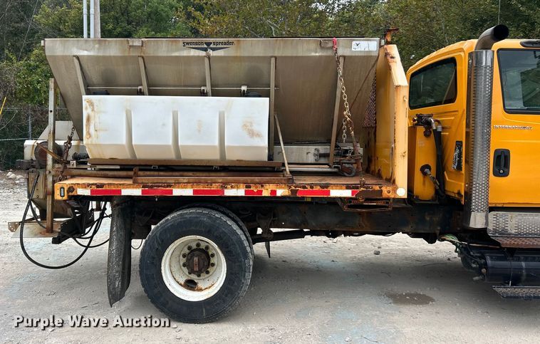 image for item ET3295 2006 International SA525 dump flatbed truck