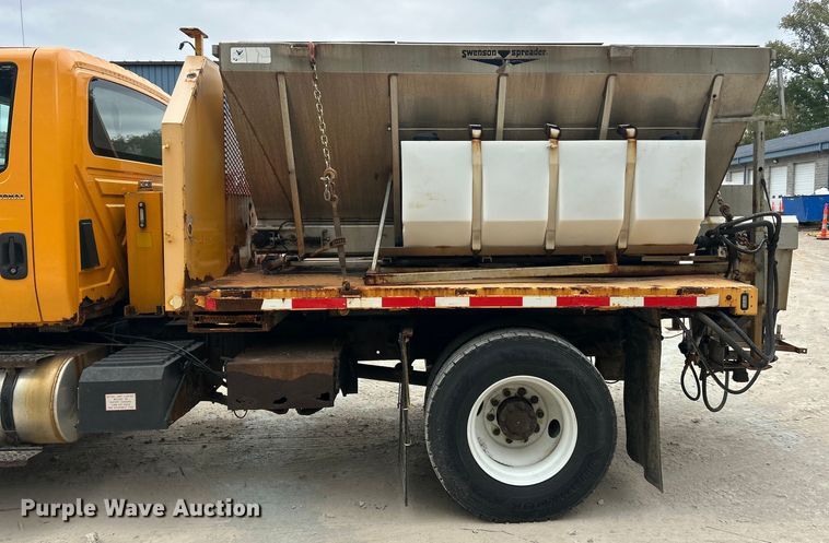 image for item ET3295 2006 International SA525 dump flatbed truck