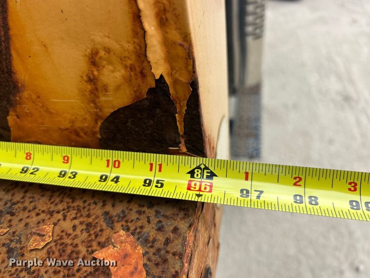 image for item ET3295 2006 International SA525 dump flatbed truck