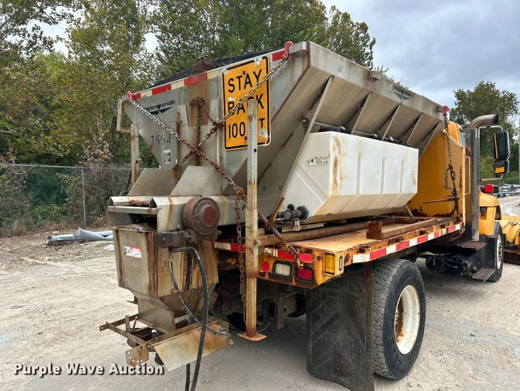 image for item ET3295 2006 International SA525 dump flatbed truck