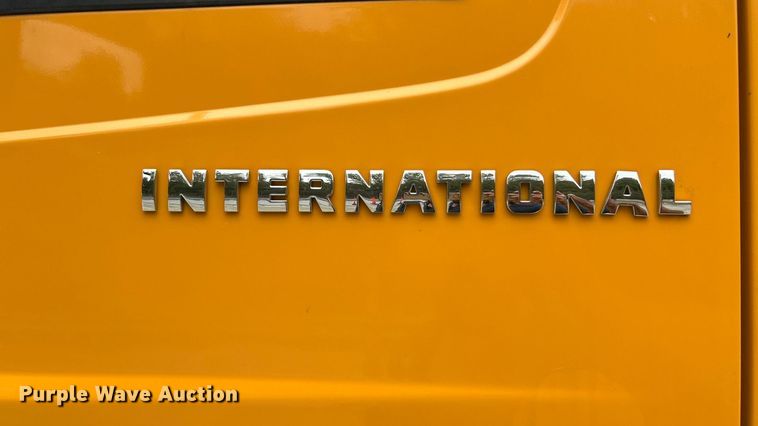 image for item ET3295 2006 International SA525 dump flatbed truck