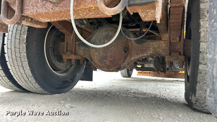 image for item ET3295 2006 International SA525 dump flatbed truck