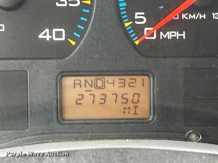 image for item ET3295 2006 International SA525 dump flatbed truck