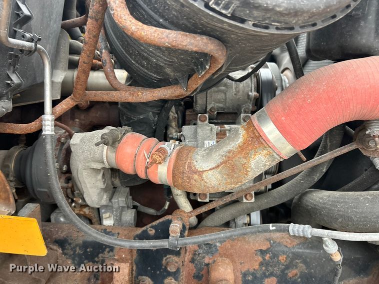 image for item ET3295 2006 International SA525 dump flatbed truck