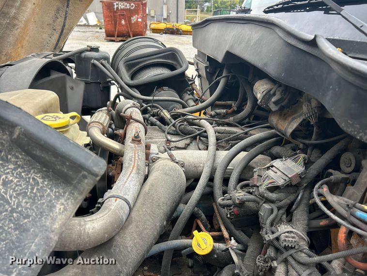 image for item ET3295 2006 International SA525 dump flatbed truck