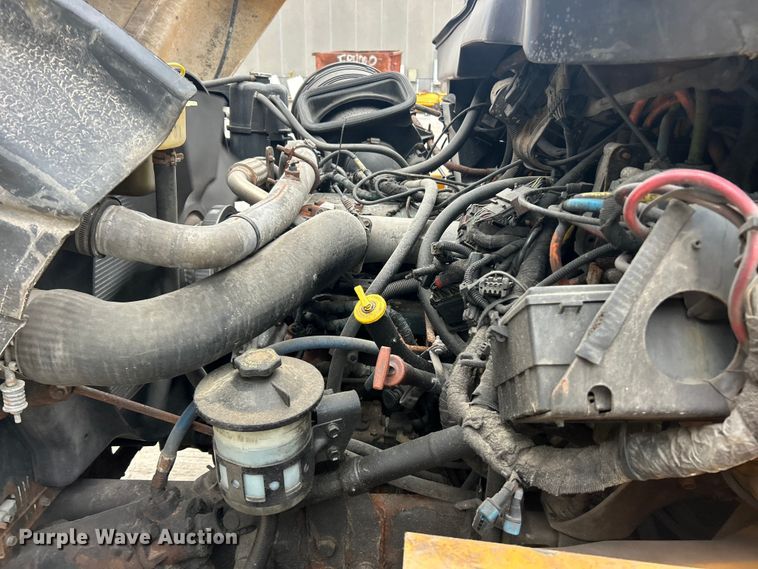 image for item ET3295 2006 International SA525 dump flatbed truck