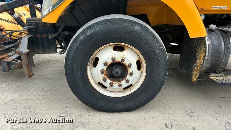 image for item ET3295 2006 International SA525 dump flatbed truck