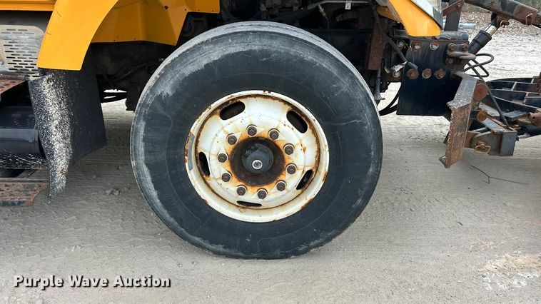 image for item ET3295 2006 International SA525 dump flatbed truck