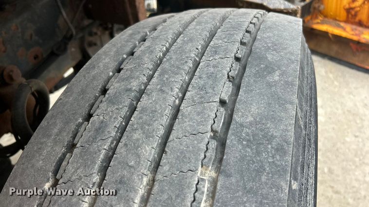 image for item ET3295 2006 International SA525 dump flatbed truck