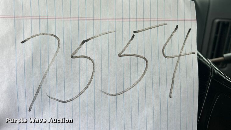 image for item ET3295 2006 International SA525 dump flatbed truck